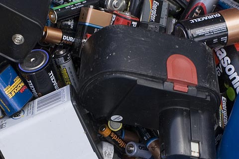 ㊣巴塘甲英上门回收锂电池☯蓄电池回收中心☯收废旧电动车电池